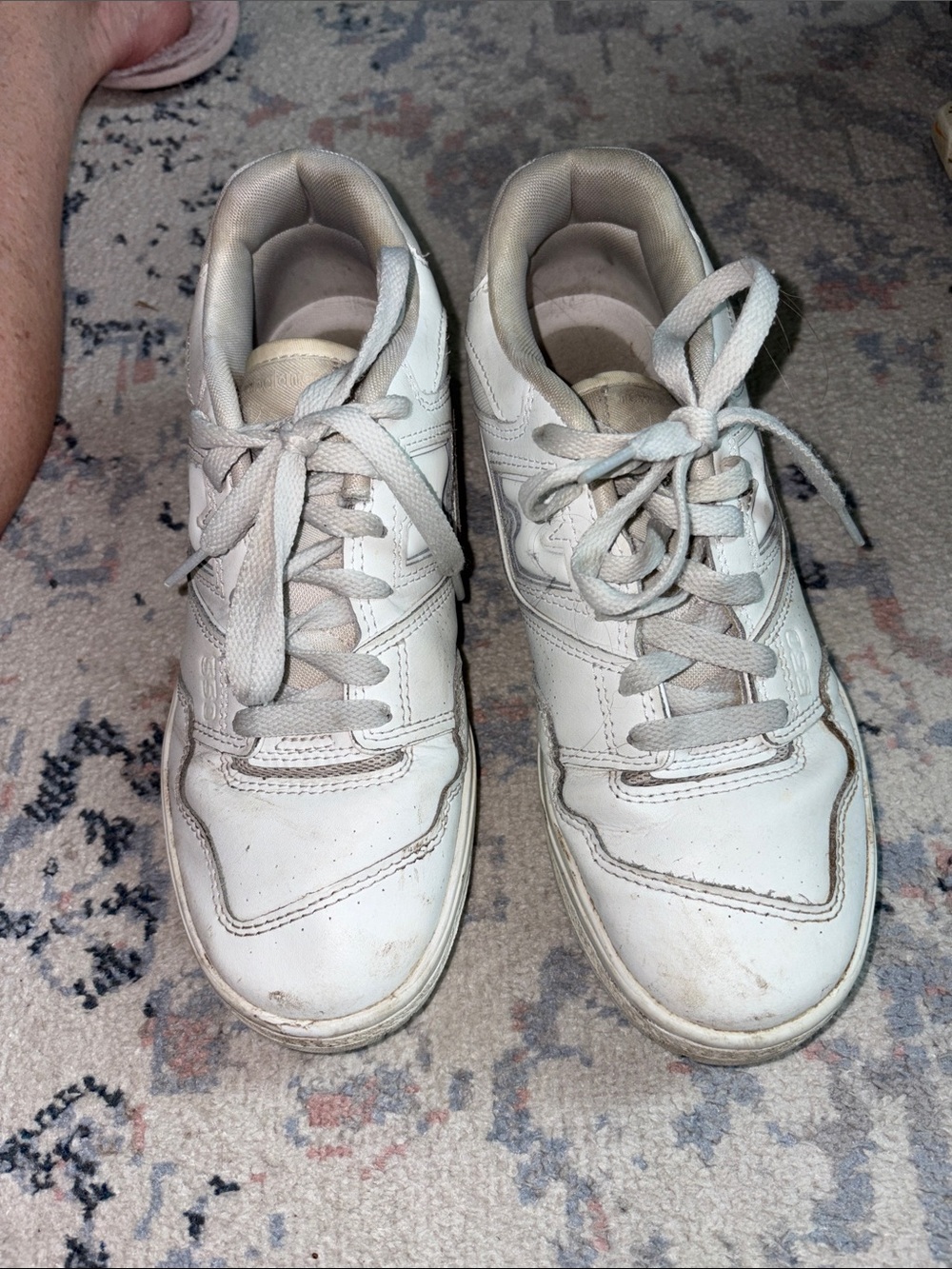 New Balance 550 White Leather Lace-Up Sneakers size 8.5